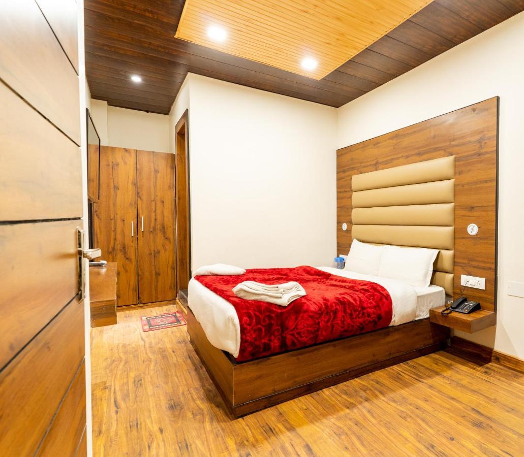 Hotel Woodland Nainital Eksteriør bilde